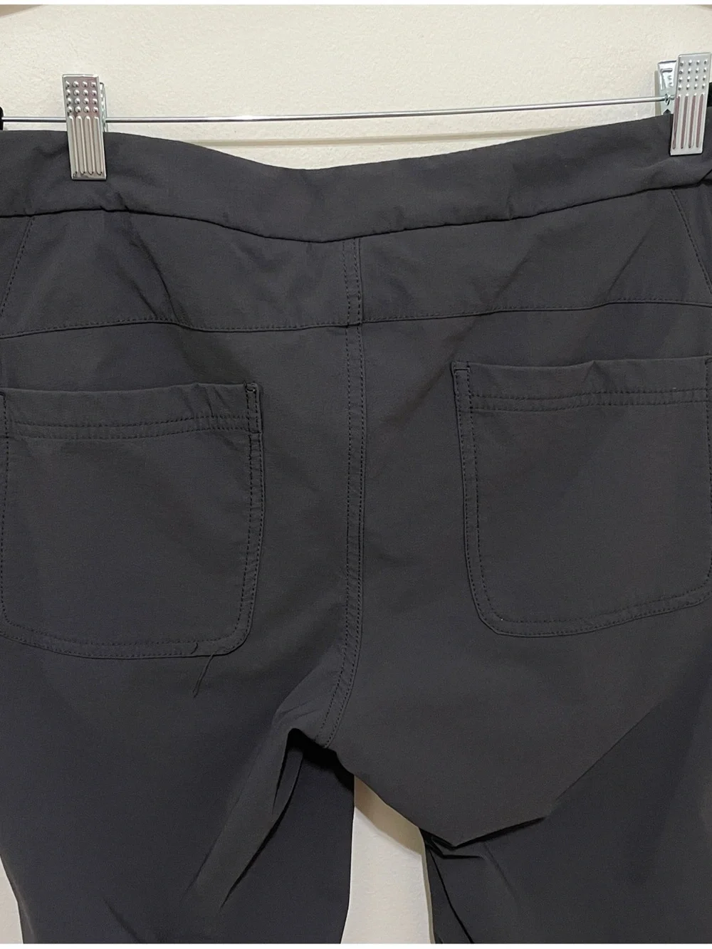 Akira Sleek Charcoal Zip Pocket Active Pants, Size 14 - Picture 8 of 12
